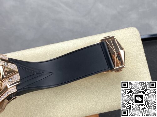 3A390124-9362-EAC4-7DCA-5D813881B2BA