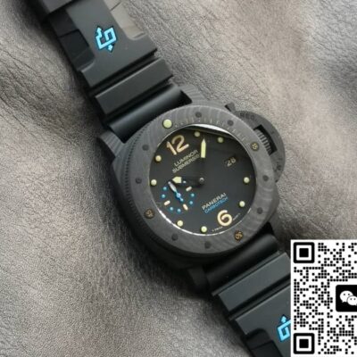 Panerai Submersible PAM00616 VS Factory KV Replica