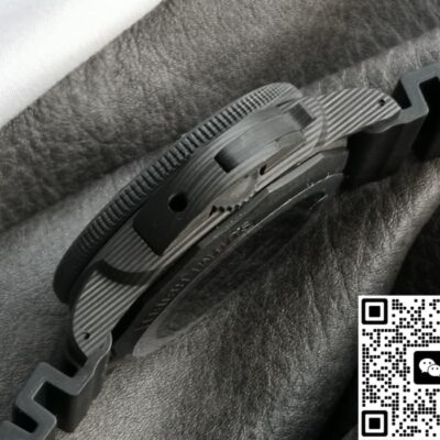 Panerai Submersible PAM00616 VS Factory KV Replica