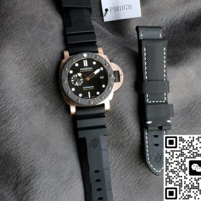 Panerai Submersible PAM00684 VS Factory KV Replica