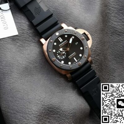 Panerai Submersible PAM00684 VS Factory KV Replica