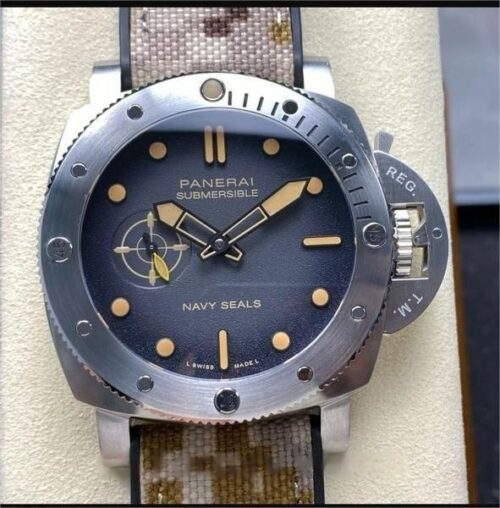Panerai Submersible PAM01518 VS Factory KV Replica