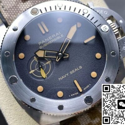 Panerai Submersible PAM01518 VS Factory KV Replica