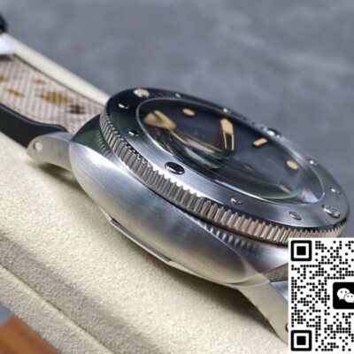Panerai Submersible PAM01518 VS Factory KV Replica
