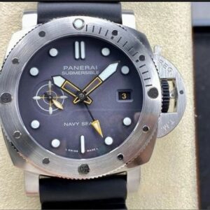 Panerai Submersible PAM01323 VS Factory KV Replica