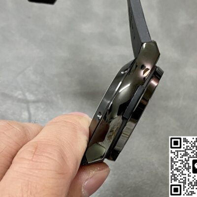 Hublot Classic Fusion 525.CM.0170.RX BB Factory KV Replica