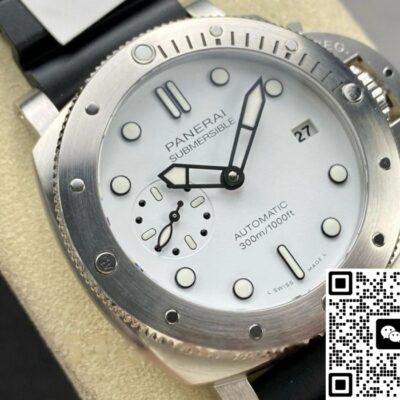 Panerai Submersible PAM02223 VS Factory KV Replica